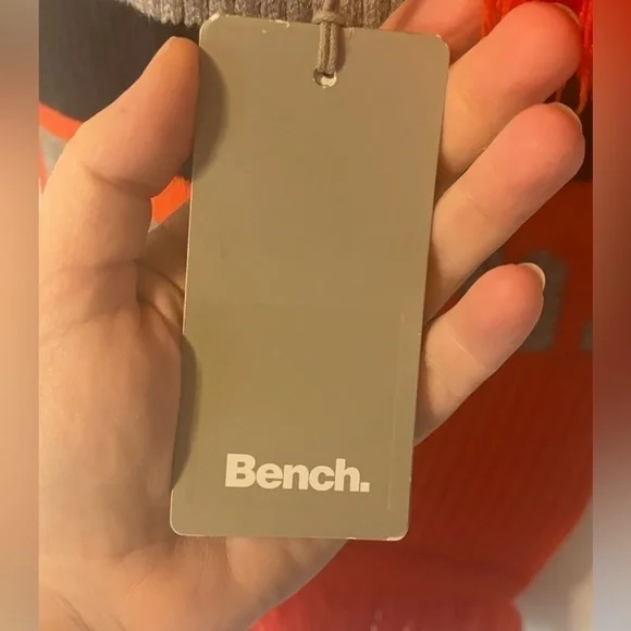 Bench- NET- super soft scarf - Picture 4 of 5